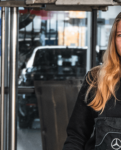 Hero-automonteur-mercedes-benz-1-mobiel