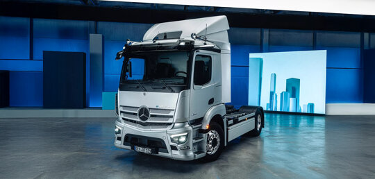 mercedes-benz-eactros-300-400-video-mobiel