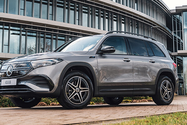 mercedes-benz-eqb-hero-mobiel