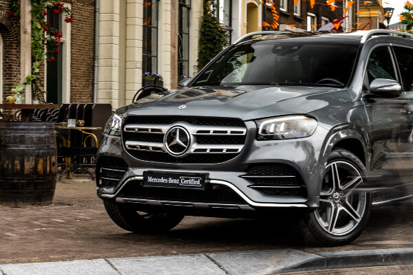 mercedes-benz-gls-hero-mobiel