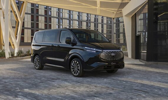 E-Tourneo-custom-slider