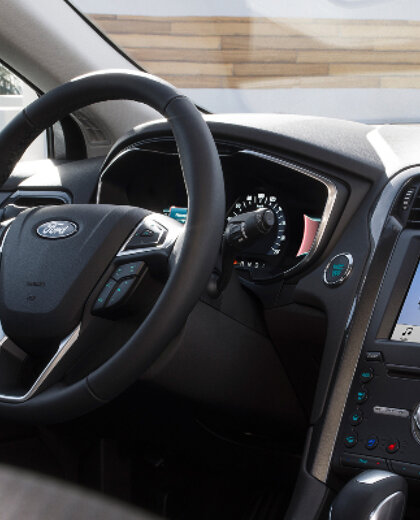 ford-mondeo-hero-mobiel