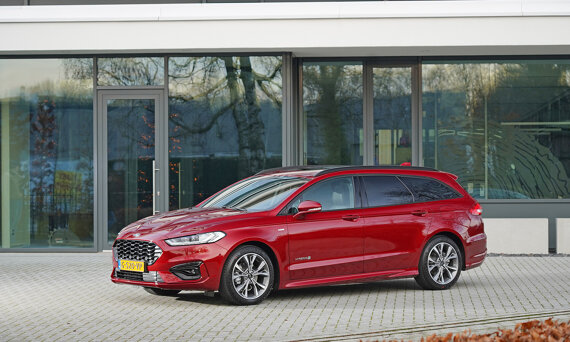 ford-mondeo-slider-4