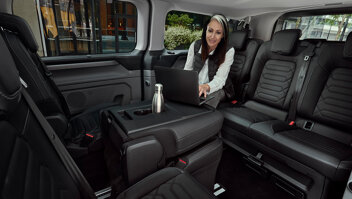 ford-tourneo-custom-slider-5