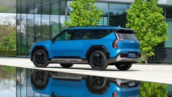 kia-ev9-wint-worlds-best-car-slider-2