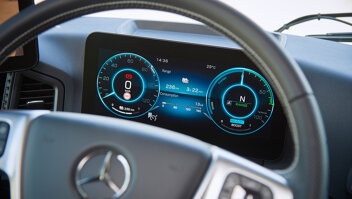 mercedes-benz-eactros-300-400-slider-3