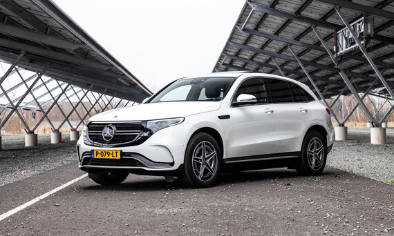 mercedes-benz-eqc-slider-1