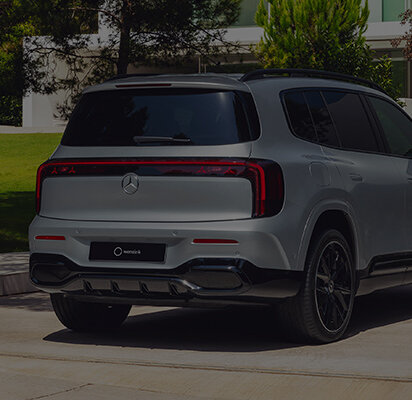 mercedes-benz-glb-met-eq-technologie-opties-mobiel