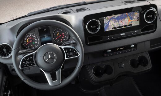 mercedes-benz-sprinter-tourer-slider-4