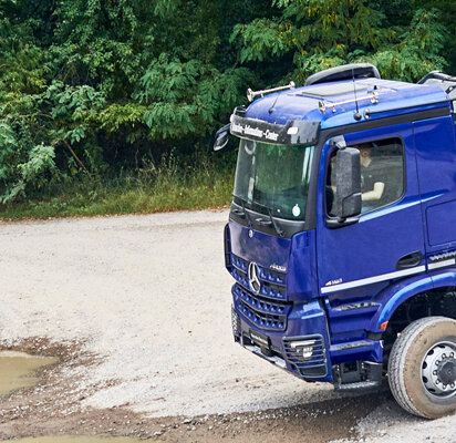 Arocs-2025-Hero-Mobiel