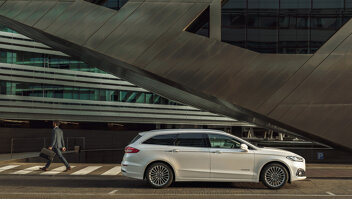 ford-mondeo-slider-3