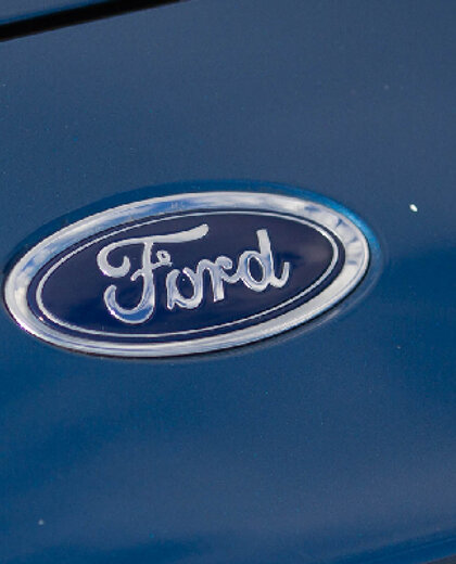 ford-services-protect-hero-mobiel