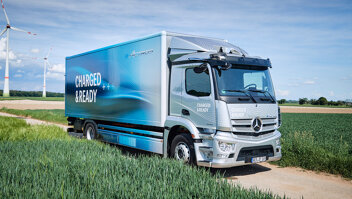 mercedes-benz-eactros-300-400-slider-2