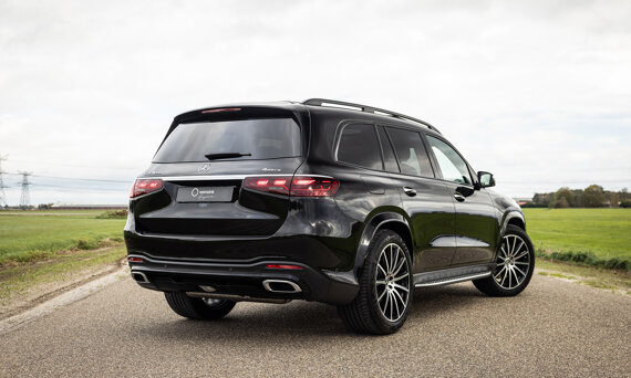 mercedes-benz-gls-slider-3