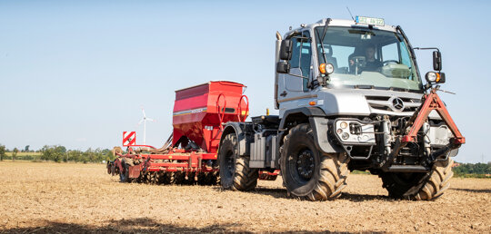 mercedes-benz-unimog-u219-u530-video-mobiel