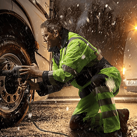 Service-werkplaats-trucks-slider-3