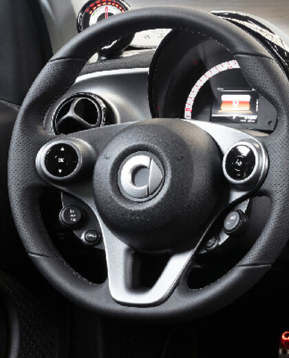 smart-eq-fortwo-hero-mobiel