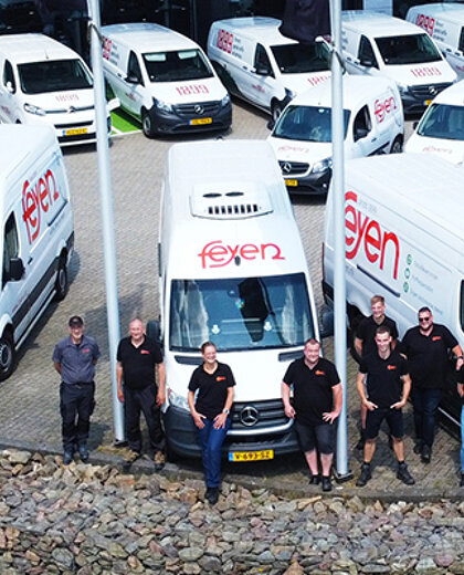 wensink-en-koffiespecialist-feyen-ondertekenen-3-jarige-overeenkomst-hero-mobiel