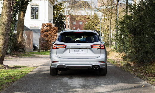 ford-focus-wagon-slider-5