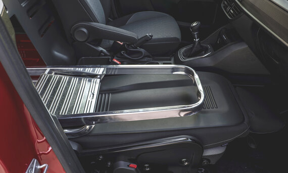 ford-transit-courier-slider-3