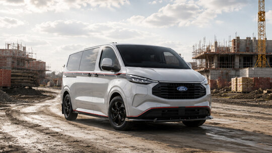 ford-transit-custom-grey-platinum-roadshow-leadimage