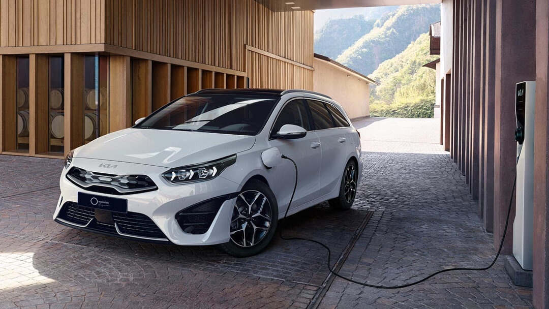 Wat is een plugin hybride auto?