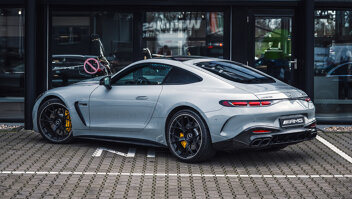 mercedes-benz-amg-gt-slider-2