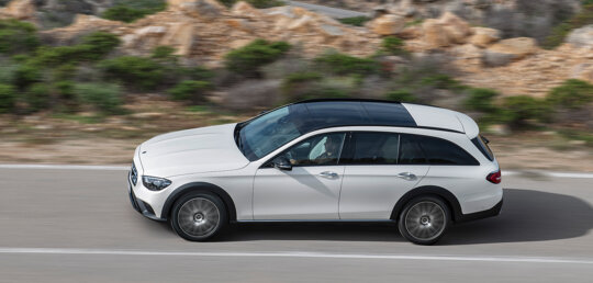 mercedes-benz-e-klasse-all-terrain-video-mobiel