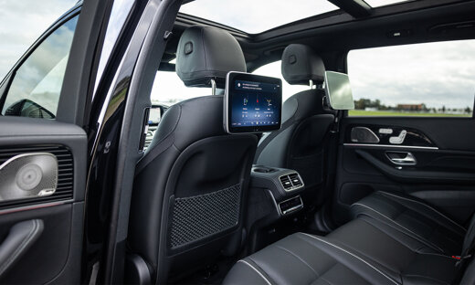 mercedes-benz-gls-slider-5