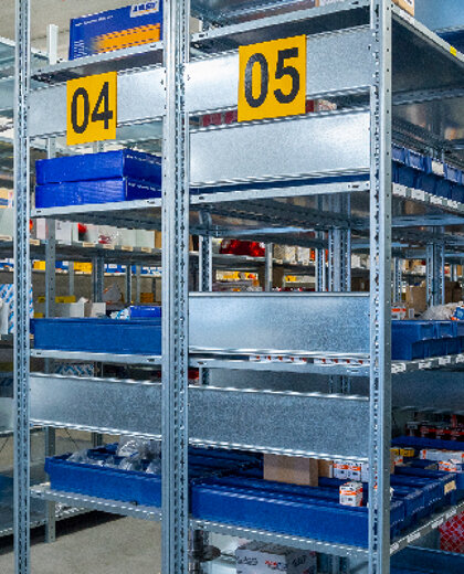 mercedes-benz-trucks-reman-hero-mobiel