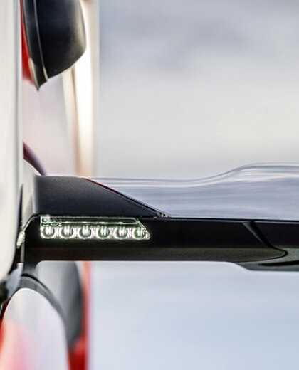 mercedes-benz-trucks-veiligheid-mirrorcam-hero-mobiel