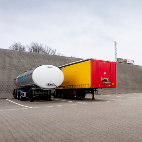 truck-trailer-aanbod-trailer-banner