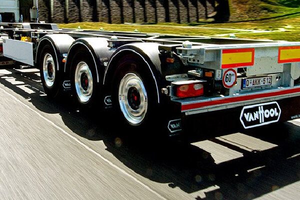 truck-trailer-merken-van-hool-hero-mobiel