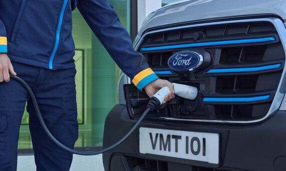 ford-e-transit-slider-2