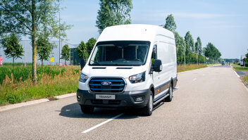 ford-etransit-subco-slider-1