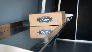 ford-etransit-subco-slider-5