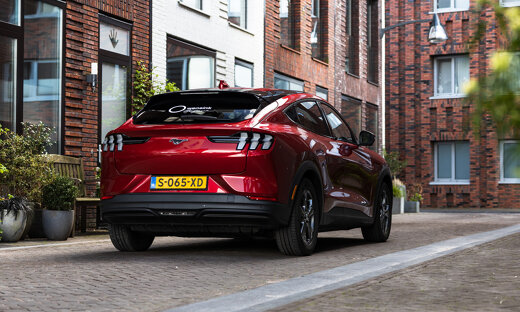 ford-mustang-mach-e-slider-2