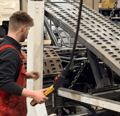 Hero-trias-monteur-overbouw-mobiel