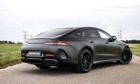 mercedes-benz-amg-gt-4-door-coupe-slider-3
