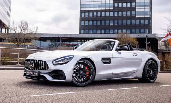 mercedes-benz-amg-gt-roadster-slider-2