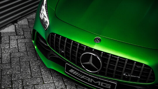 mercedes-benz-amg-gt-slider-3