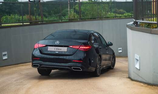 mercedes-benz-c-klasse-limousine-slider-2