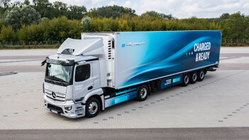 mercedes-benz-eactros-300-400-slider-1
