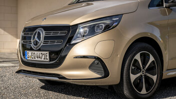 mercedes-benz-eqv-slider-4