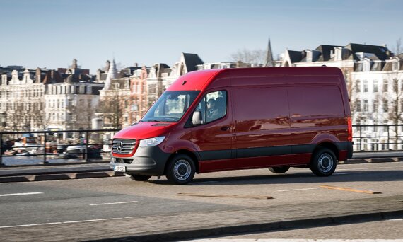mercedes-benz-sprinter-gesloten-bestelwagen-slider-2