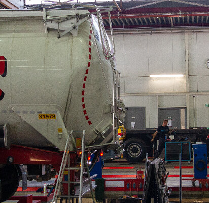 truck-trailer-renovatie-hero-mobiel