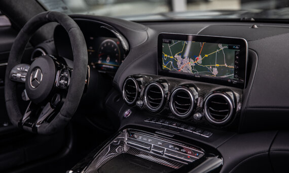 mercedes-benz-amg-gt-roadster-slider-5