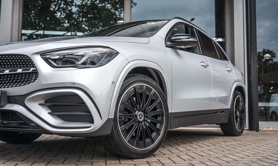 mercedes-benz-gla-slider-3