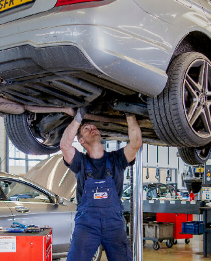 mercedes-benz-onderhoud-en-accessoies-hero-mobiel