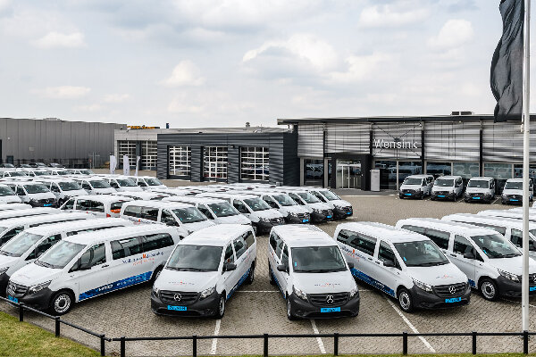 mercedes-benz-services-fleet-hero-mobiel